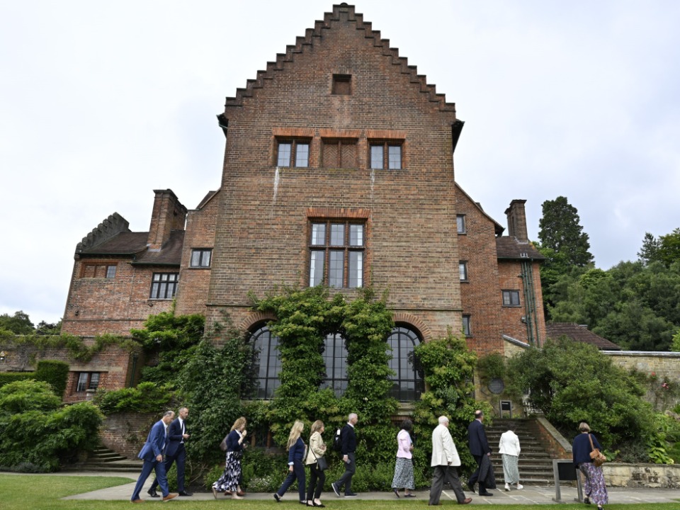 International Leaders Attend Event at Chartwell: Home of Winston Churchill